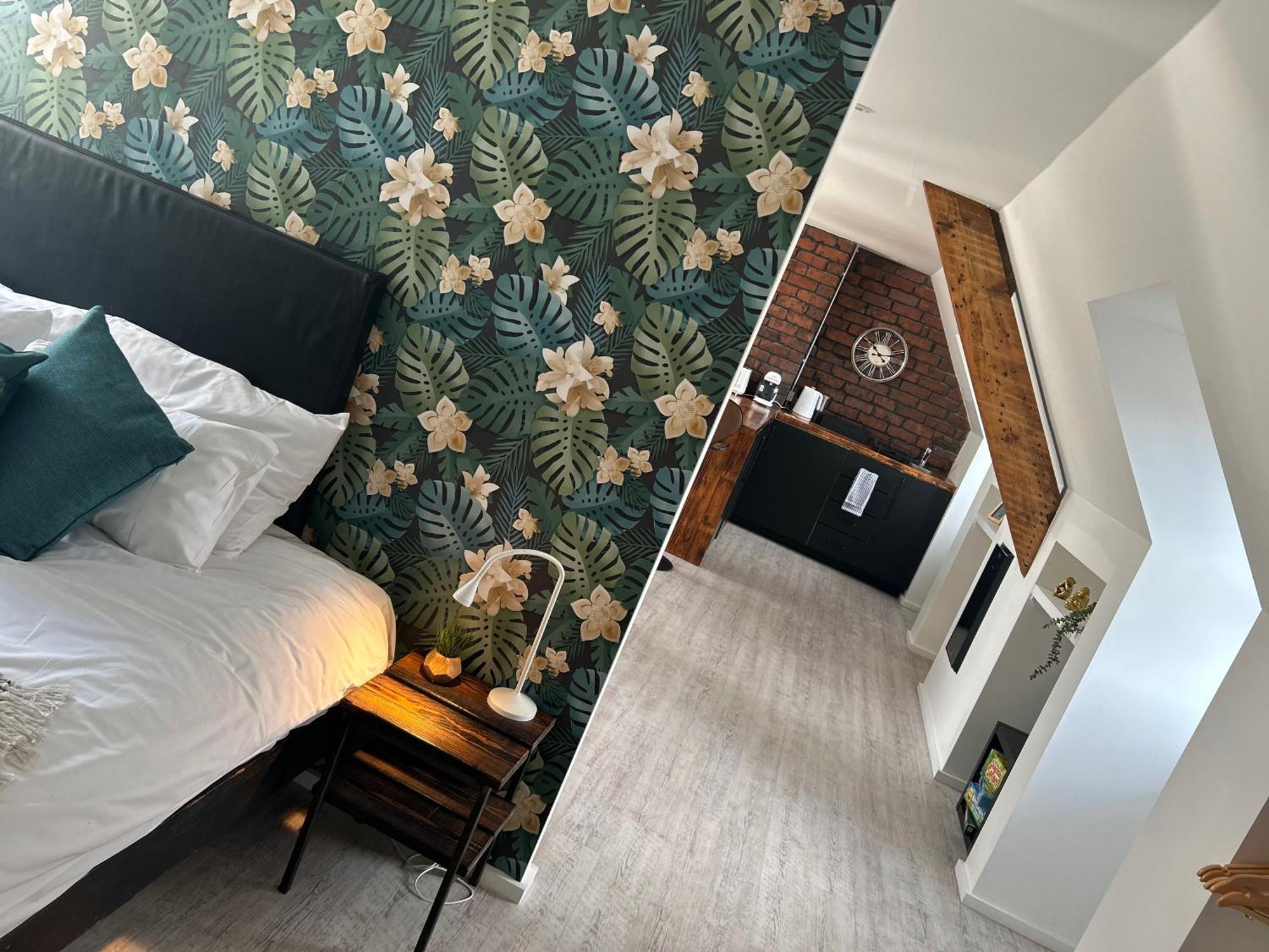Cardiff Arms Bistro & Hotel Treorky エクステリア 写真
